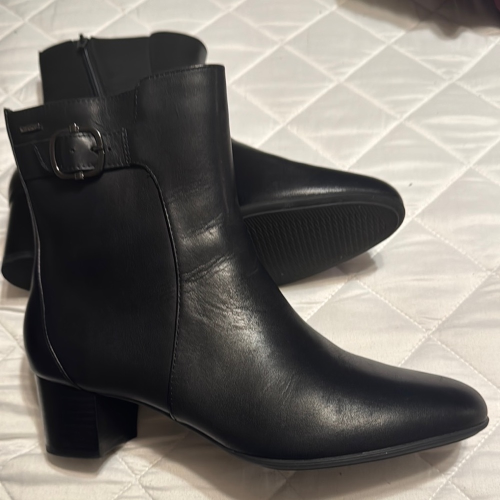 Geox Black Ankle Boots with Chelsea Design